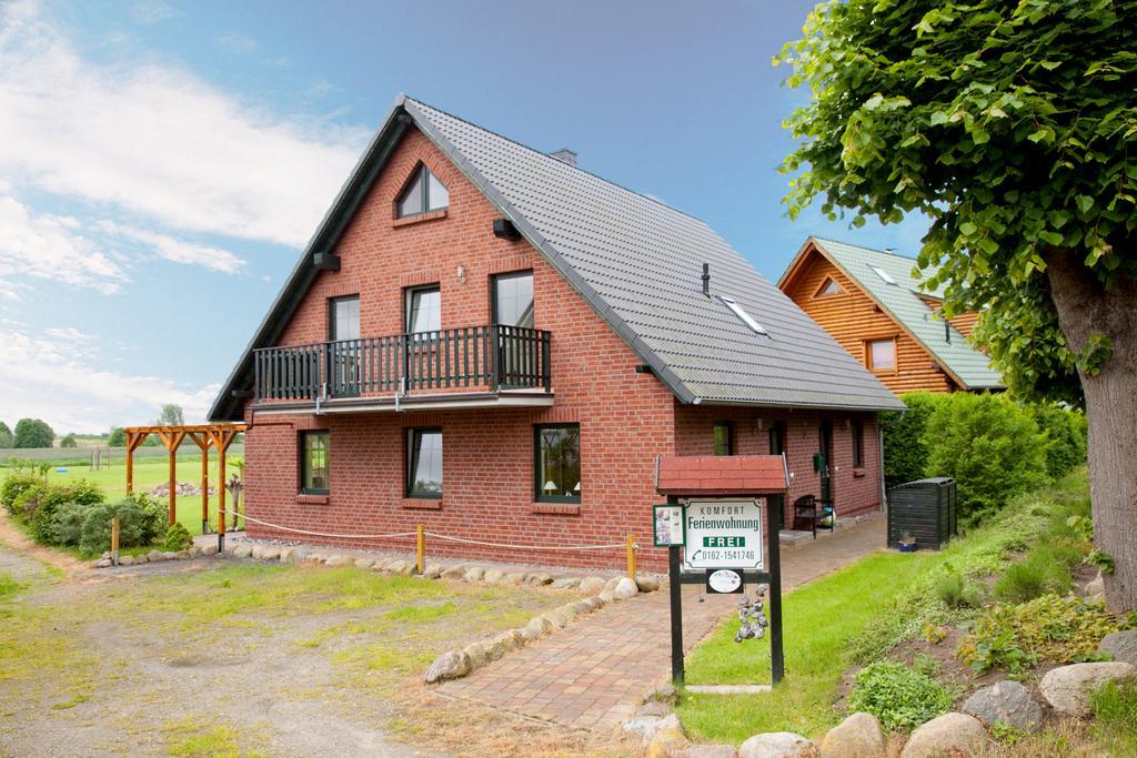 Ferienwohnung Milow Polchow エクステリア 写真